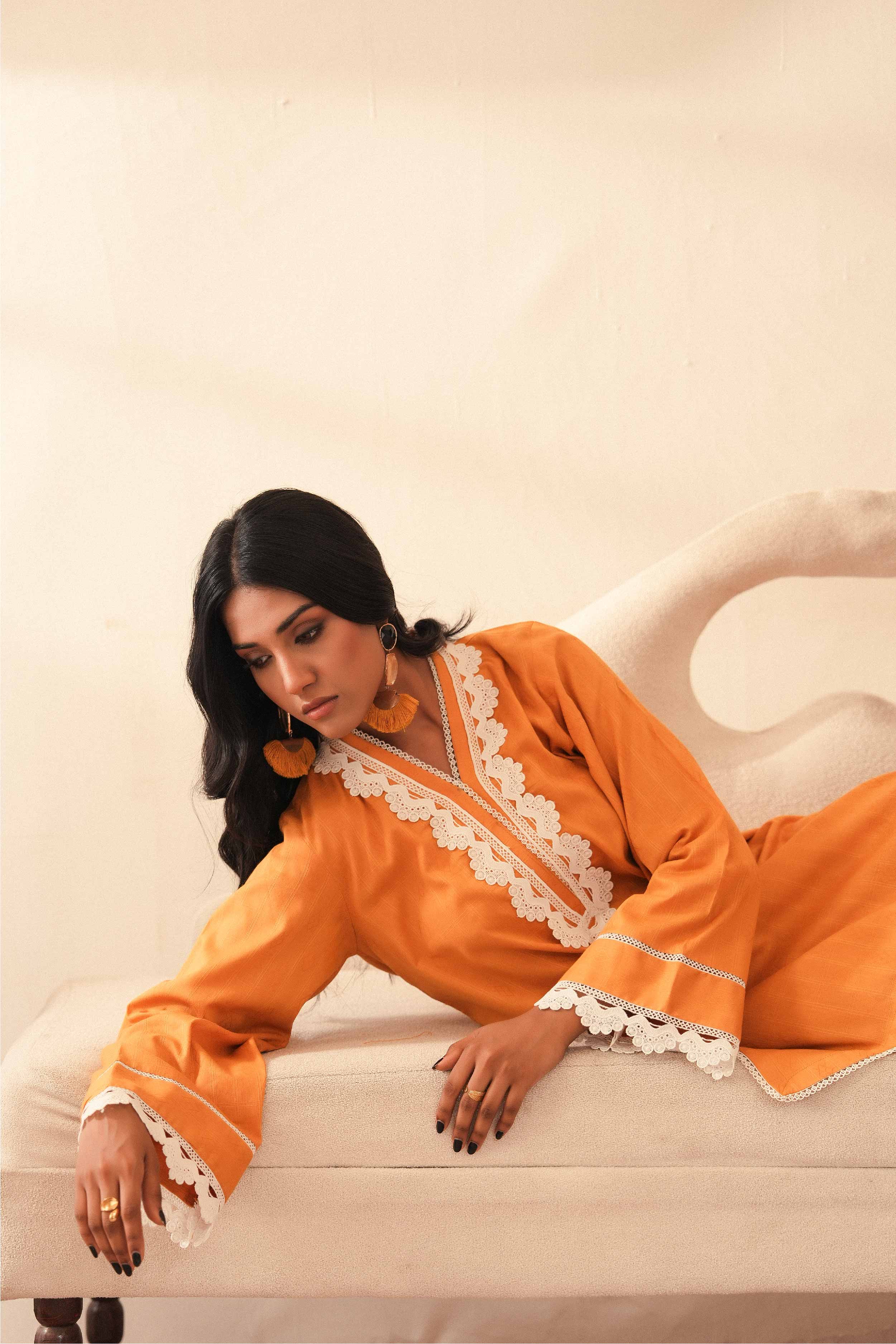 Jacquard 2 Pc Shirt and Farshi Shalwar